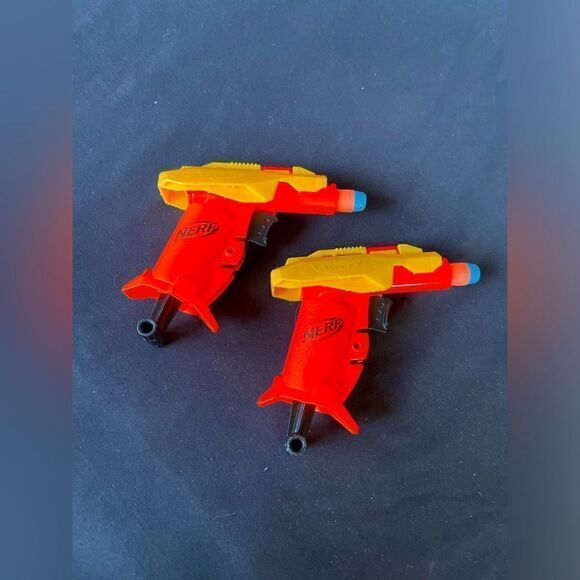 NEW! 2 Nerf Alpha Strike Stinger SD-1 Blaster Set Includes 2 Darts See V… - Picture 1 of 4